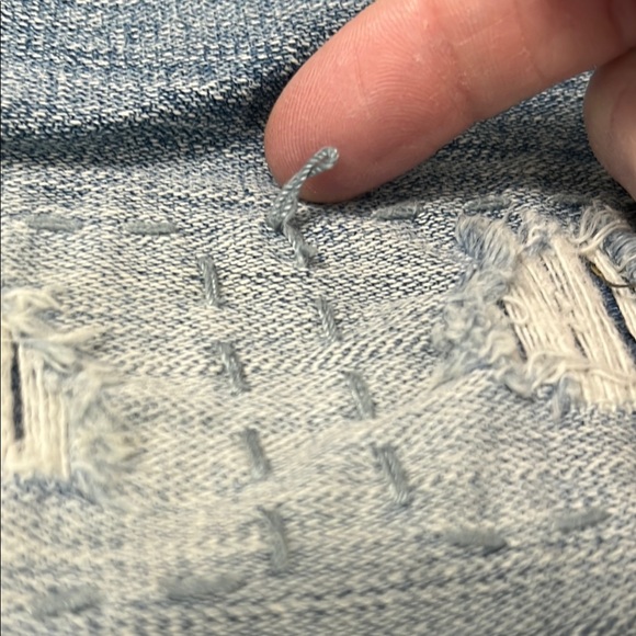 SILVER Tuesday denim jeans with distressed patches women’s size 28 - Picture 14 of 14